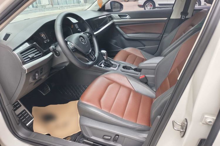 Used Volkswagen Lavida 2018 Hatchback 280TSI DSG Luxury Edition China V Standard Driver Seat