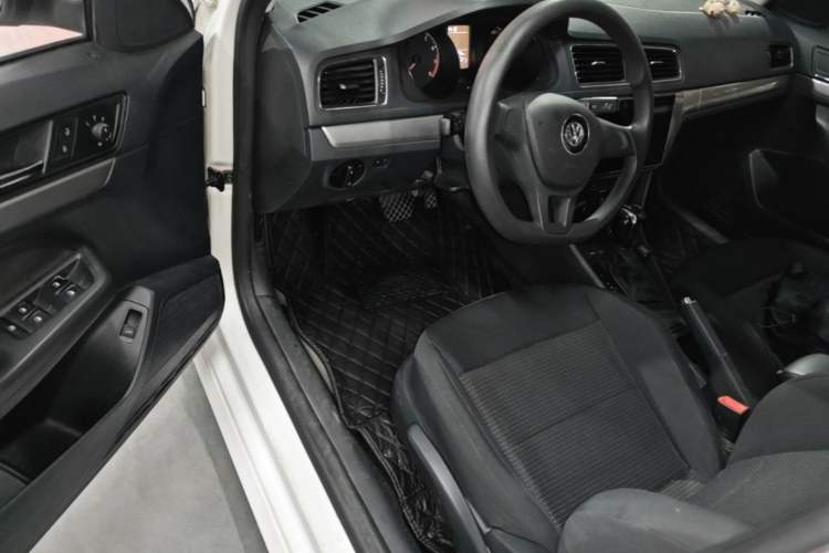 Used Volkswagen Lavida 2018 Classic 1.5L Automatic Fashion Edition China VI Standard Driver Seat