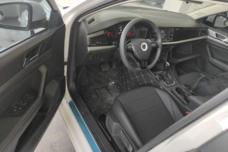 Used Volkswagen Lavida 2018 1.5L Automatic Comfort Edition China V Standard Driver Seat