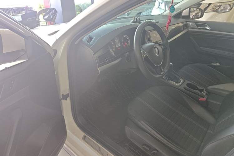 Used Volkswagen Lavida 2018 Hatchback 280TSI DSG Comfort Edition China V Standard Driver Seat