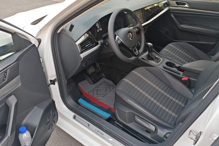 Used Volkswagen Lavida 2018 280TSI DSG Comfort Edition China V Standard Driver Seat