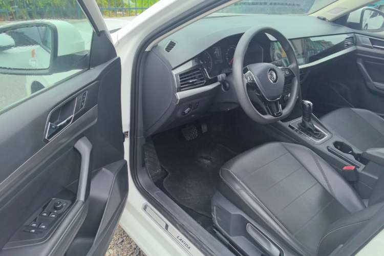 Used Volkswagen Lavida 2018 1.5L Automatic Comfort Edition China V Standard Driver Seat
