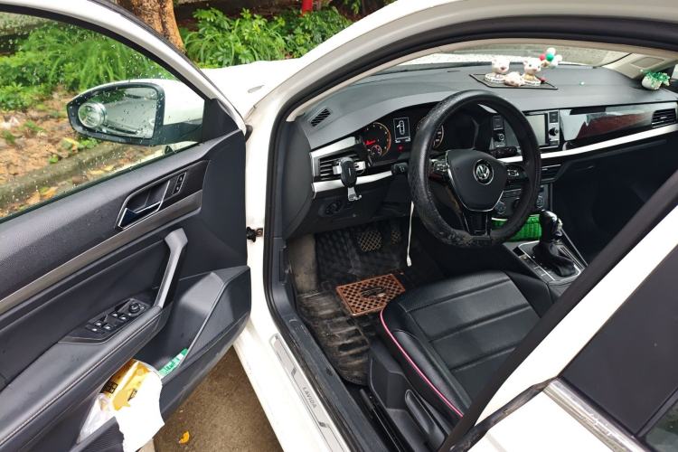 Used Volkswagen Lavida 2018 1.5L Automatic Comfort Edition China V Standard Driver Seat