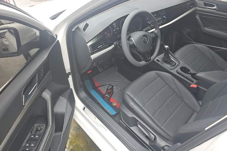 Used Volkswagen Lavida 2018 1.5L Automatic Comfort Edition China V Standard Driver Seat
