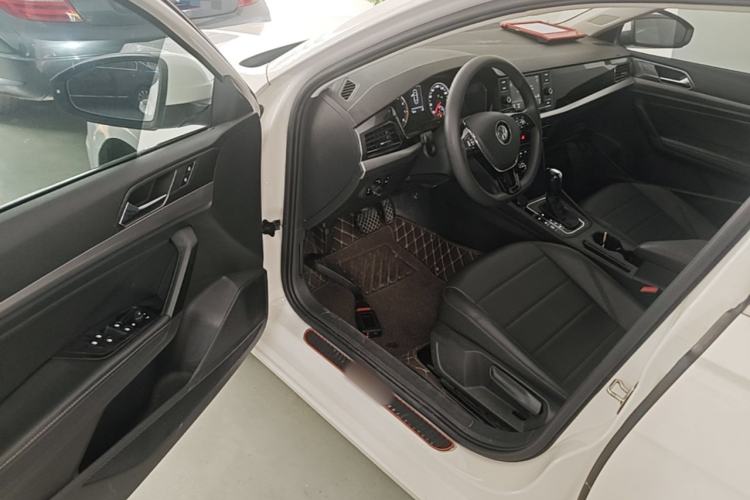 Used Volkswagen Lavida 2018 1.5L Automatic Comfort Edition China V Standard Driver Seat