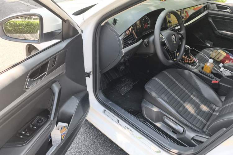 Used Volkswagen Lavida 2018 280TSI DSG Comfort Edition China V Standard Driver Seat
