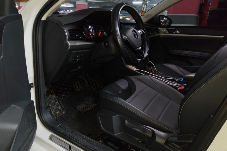 Used Volkswagen Lavida 2018 1.5L Automatic Comfort Edition China V Standard Driver Seat
