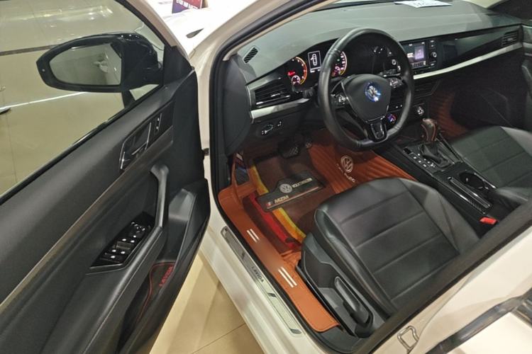 Used Volkswagen Lavida 2018 1.5L Automatic Comfort Edition China V Standard Driver Seat