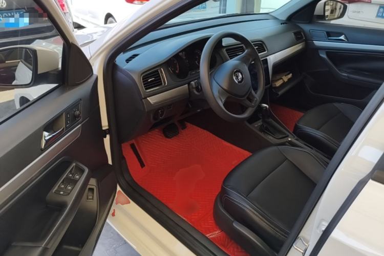 Used Volkswagen Lavida 2018 Classic 1.5L Automatic Fashion Edition China VI Standard Driver Seat