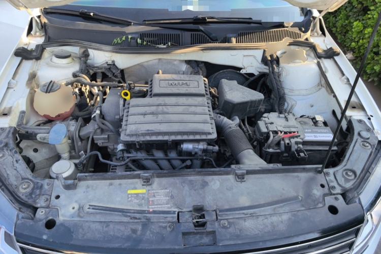 Used Volkswagen Lavida 2018 Classic 1.5L Automatic Fashion Edition China VI Standard Engine Bay