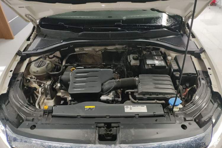 Used Volkswagen Lavida 2018 1.5L Manual Comfort Edition China V Standard Engine Bay