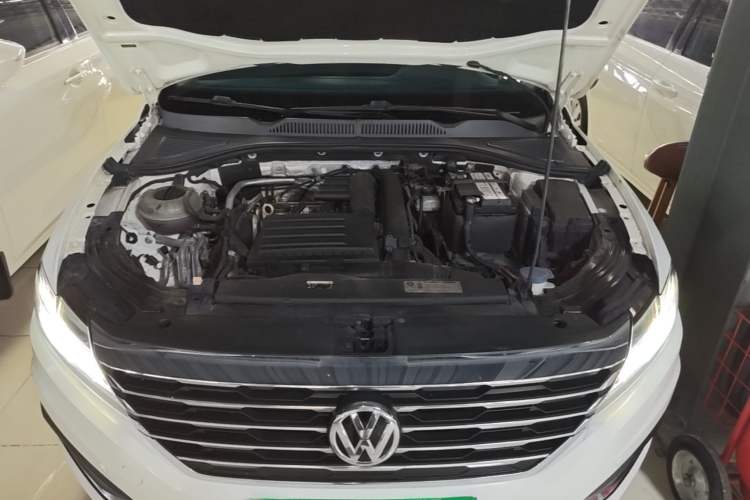 Used Volkswagen Lavida 2018 Hatchback 280TSI DSG Comfort Edition China V Standard Engine Bay