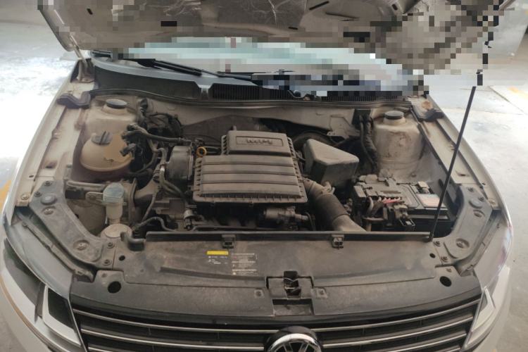 Used Volkswagen Lavida 2018 Classic 1.5L Manual Comfort Edition China VI Standard Engine Bay