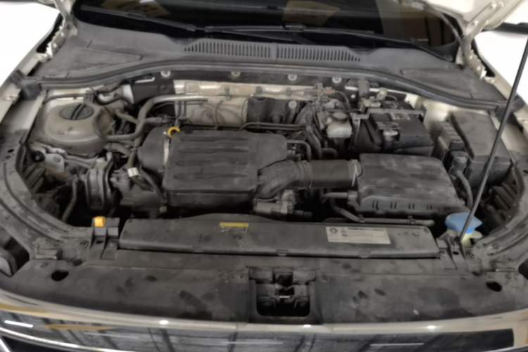 Used Volkswagen Lavida 2018 1.5L Automatic Fashion Edition China V Standard Engine Bay