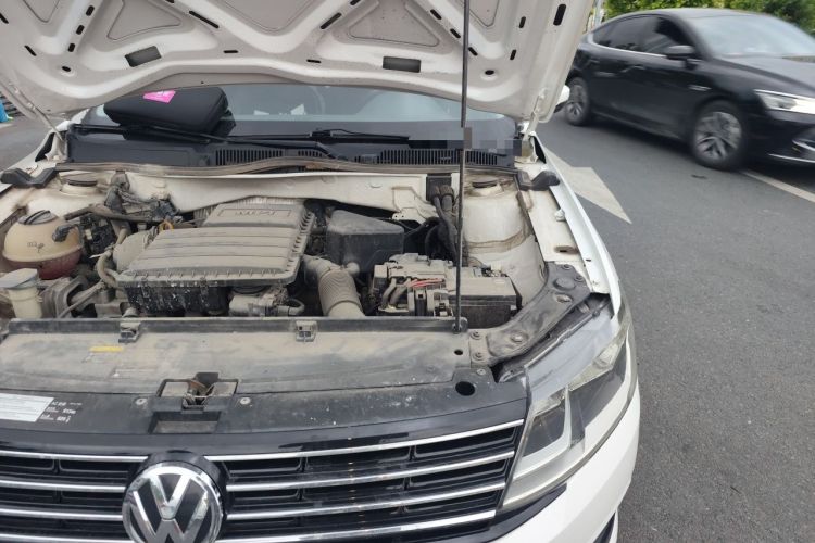 Used Volkswagen Lavida 2018 Classic 1.5L Automatic Fashion Edition China VI Standard Engine Bay Left