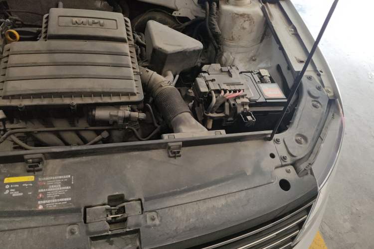 Used Volkswagen Lavida 2018 Classic 1.5L Manual Comfort Edition China VI Standard Engine Bay Left