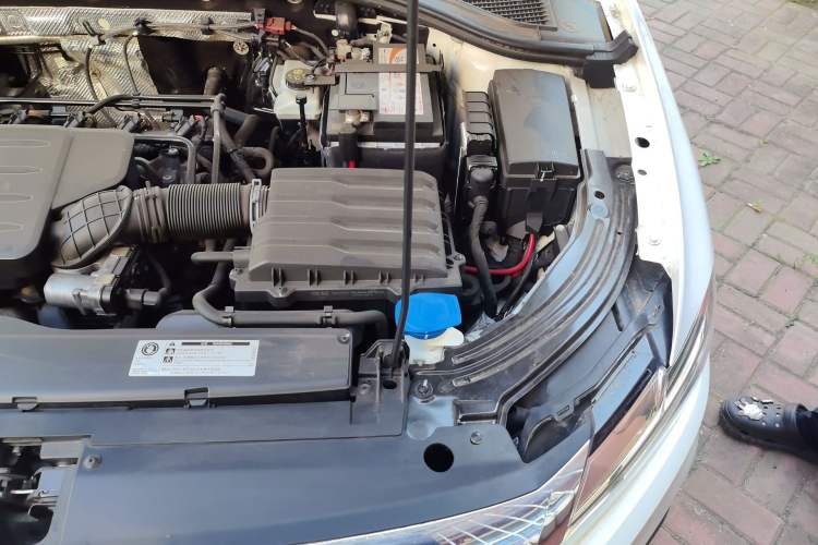 Used Volkswagen Lavida 2018 1.5L Automatic Comfort Edition China V Standard Engine Bay Left