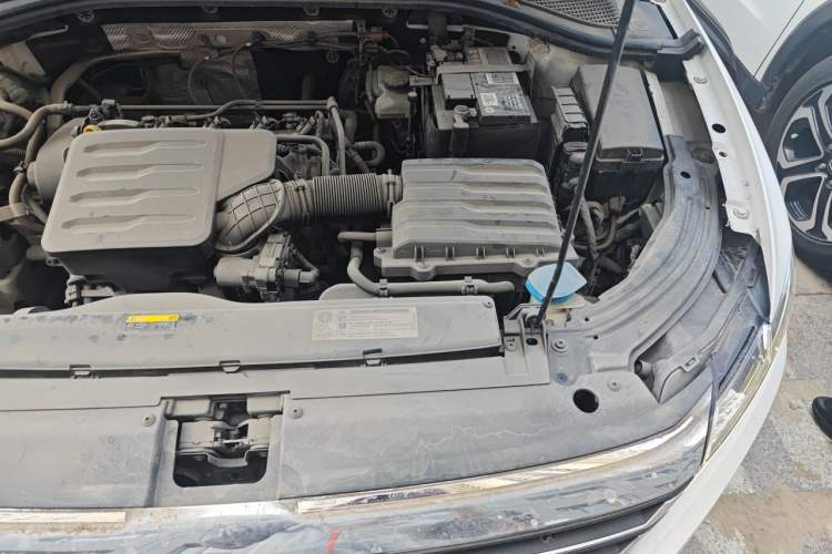 Used Volkswagen Lavida 2018 1.5L Automatic Comfort Edition China V Standard Engine Bay Left