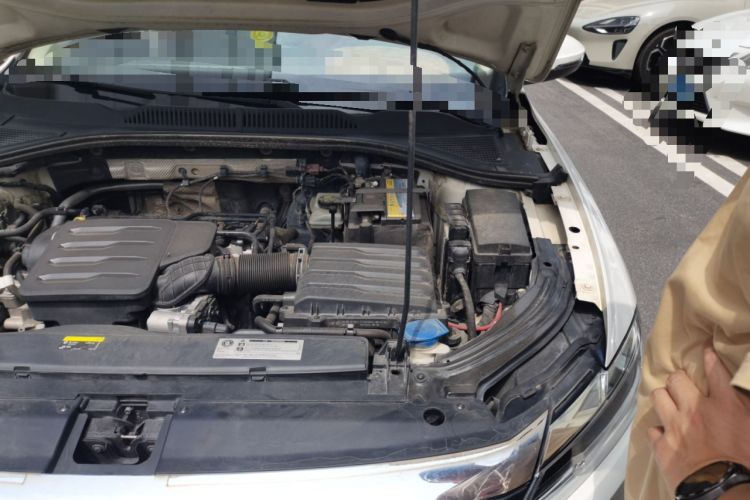 Used Volkswagen Lavida 2018 1.5L Automatic Comfort Edition China V Standard Engine Bay Left