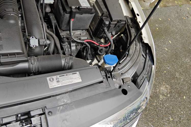 Used Volkswagen Lavida 2018 280TSI DSG Comfort Edition China V Standard Engine Bay Left