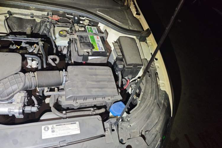 Used Volkswagen Lavida 2018 1.5L Automatic Comfort Edition China V Standard Engine Bay Left