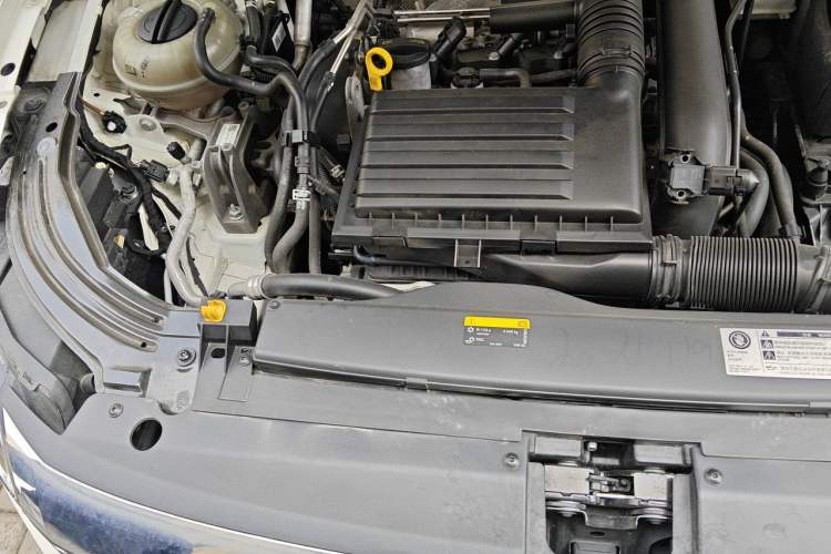 Used Volkswagen Lavida 2018 280TSI DSG Comfort Edition China V Standard Engine Bay Right