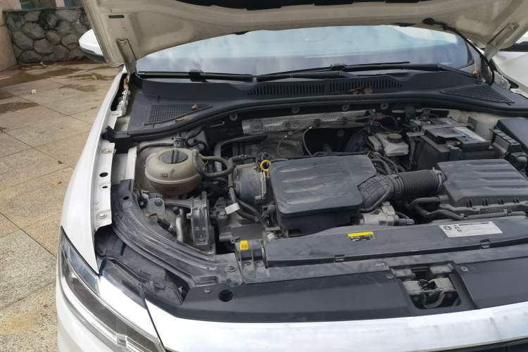 Used Volkswagen Lavida 2018 1.5L Automatic Comfort Edition China V Standard Engine Bay Right