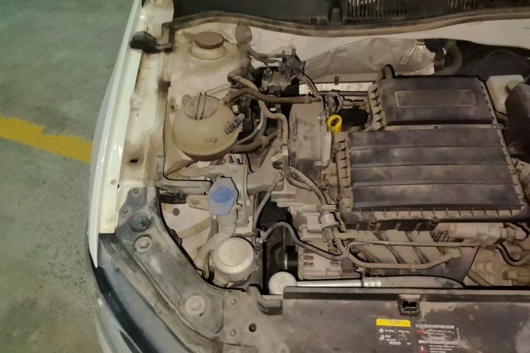 Used Volkswagen Lavida 2018 Classic 1.5L Automatic Fashion Edition China VI Standard Engine Bay Right
