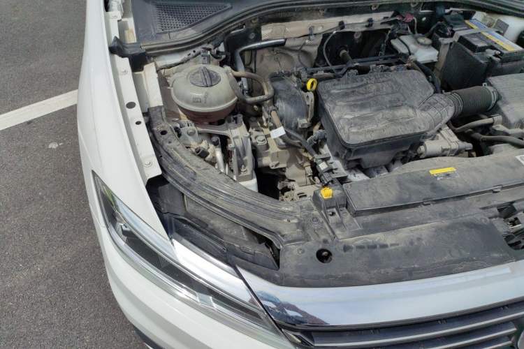 Used Volkswagen Lavida 2018 1.5L Manual Comfort Edition China V Standard Engine Bay Right