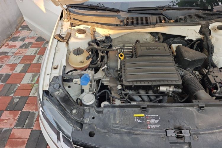Used Volkswagen Lavida 2018 Classic 1.5L Automatic Fashion Edition China VI Standard Engine Bay Right