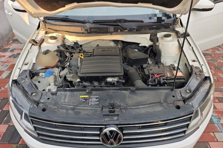 Used Volkswagen Lavida 2018 Classic 1.5L Automatic Fashion Edition China VI Standard Engine Bay