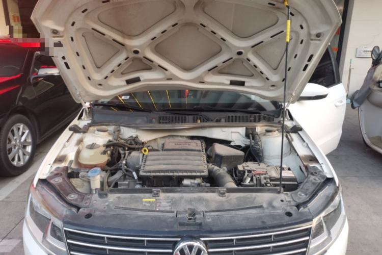 Used Volkswagen Lavida 2018 Classic 1.5L Automatic Comfort Edition China VI Standard Engine Bay