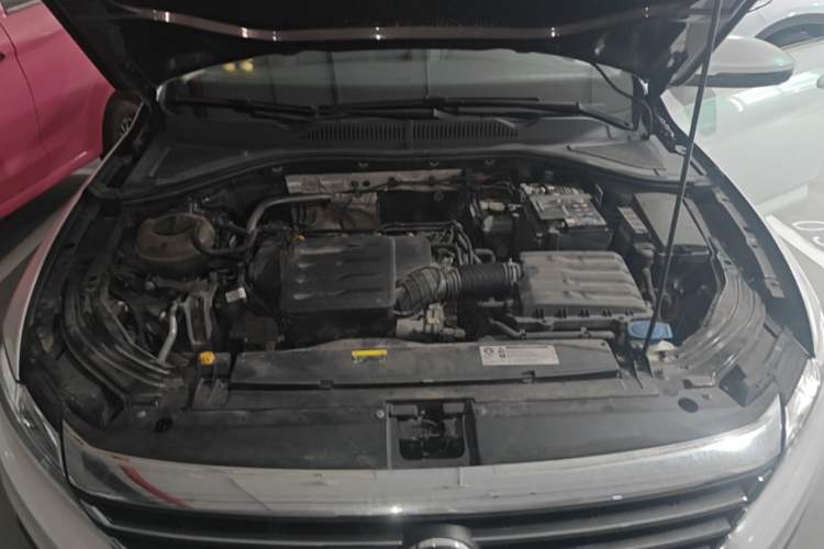 Used Volkswagen Lavida 2018 1.5L Automatic Comfort Edition China V Standard Engine Bay