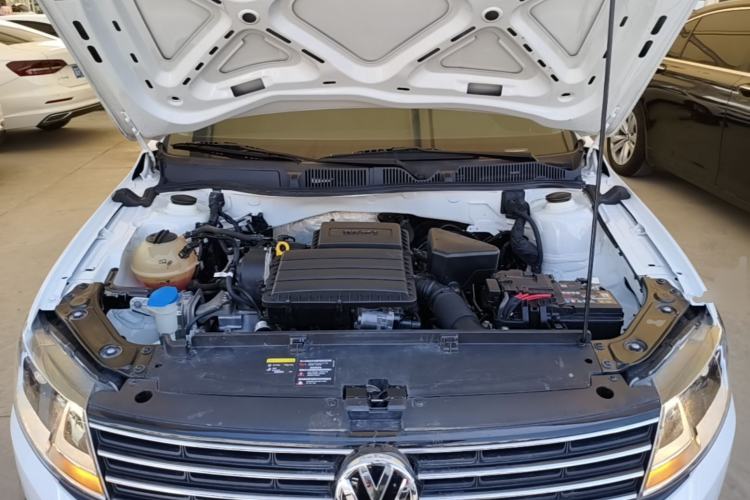 Used Volkswagen Lavida 2018 Classic 1.5L Automatic Fashion Edition China VI Standard Engine Bay