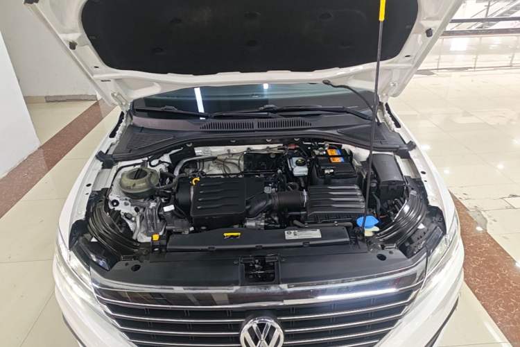Used Volkswagen Lavida 2018 1.5L Automatic Fashion Edition China V Standard Engine Bay