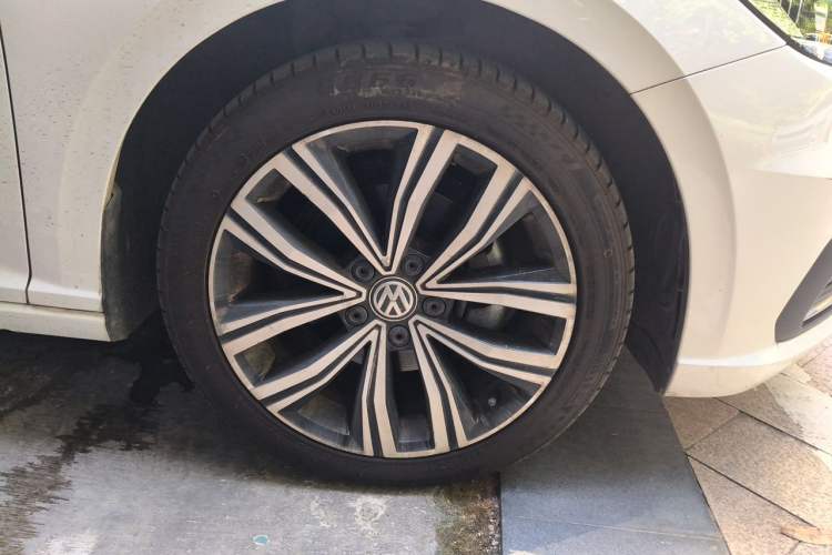 Used Volkswagen Lavida 2018 Hatchback 280TSI DSG Luxury Edition China V Standard Exterior 1