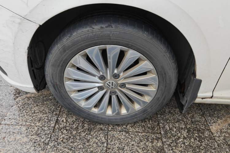 Used Volkswagen Lavida 2018 1.5L Automatic Comfort Edition China V Standard Exterior 1