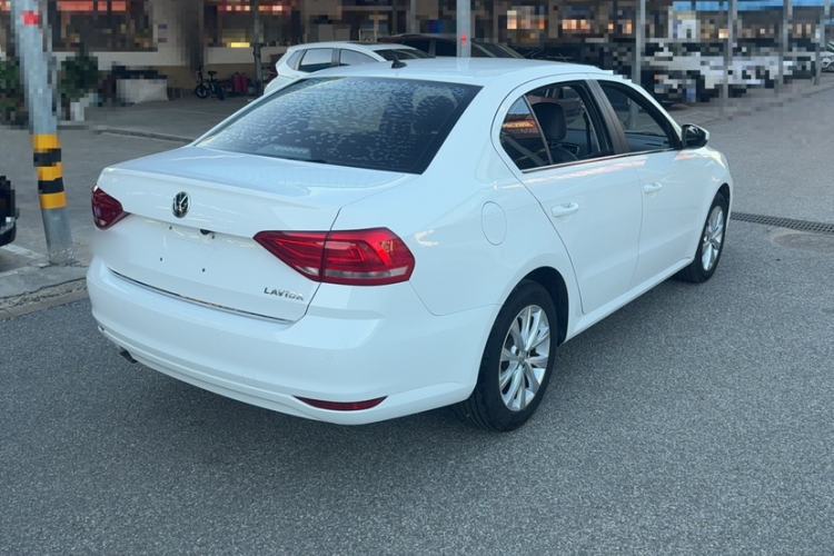 Used Volkswagen Lavida 2018 Classic 1.5L Automatic Comfort Edition China VI Standard Exterior 2