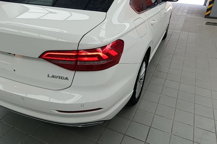 Used Volkswagen Lavida 2018 1.5L Automatic Comfort Edition China V Standard Exterior 3