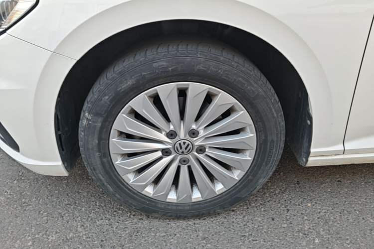 Used Volkswagen Lavida 2018 280TSI DSG Comfort Edition China V Standard Exterior 4