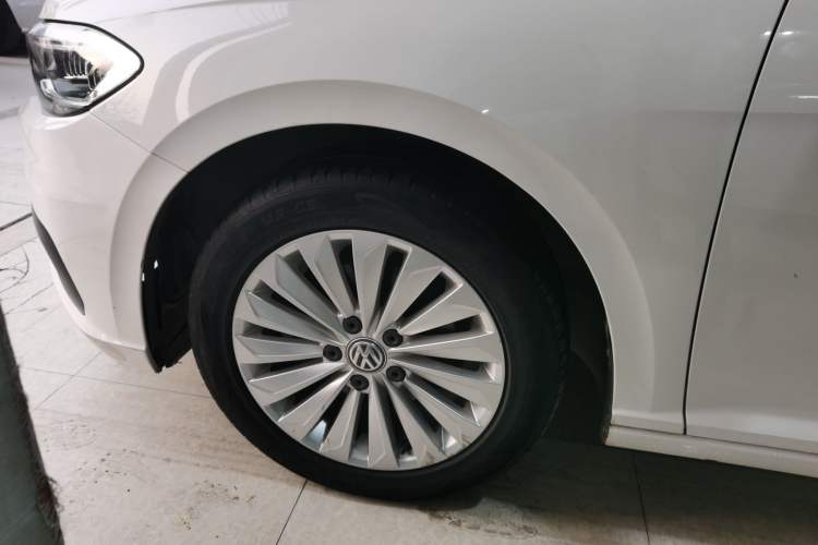 Used Volkswagen Lavida 2018 1.5L Automatic Comfort Edition China V Standard Exterior 4