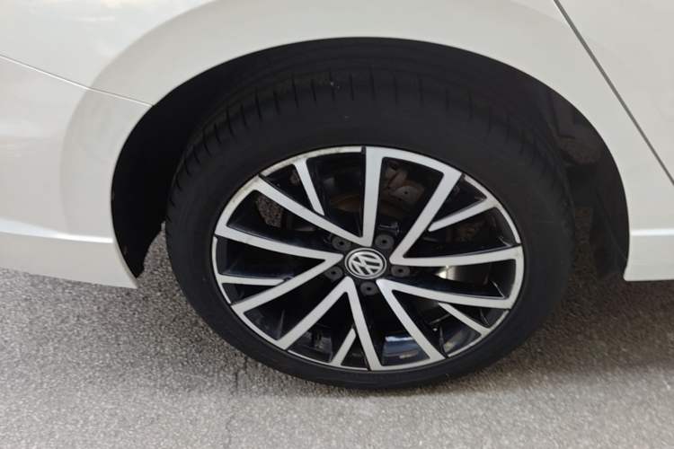 Used Volkswagen Lavida 2018 280TSI DSG Luxury Edition China V Standard Exterior 5