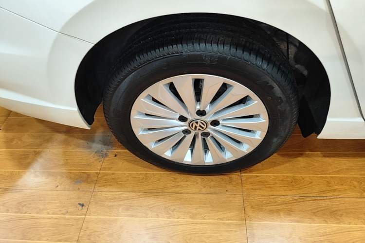 Used Volkswagen Lavida 2018 1.5L Automatic Comfort Edition China V Standard Exterior 5