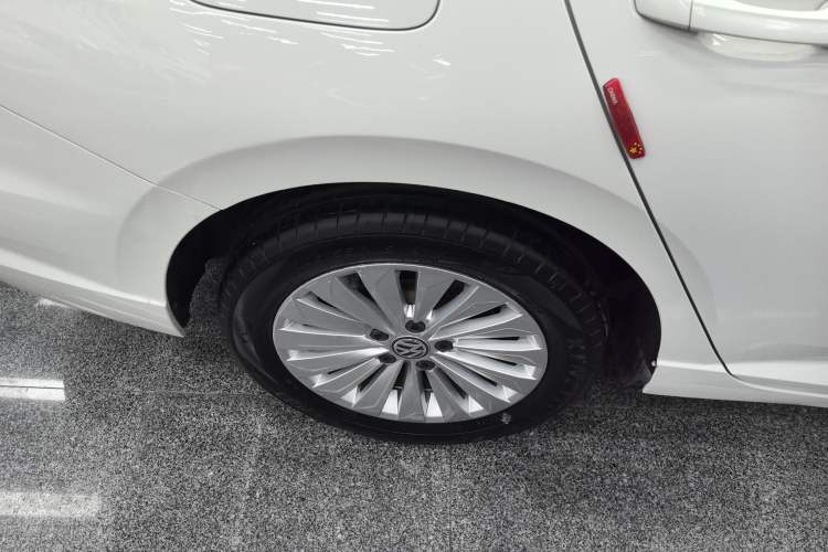 Used Volkswagen Lavida 2018 1.5L Automatic Comfort Edition China V Standard Exterior 5