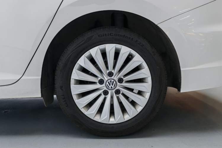 Used Volkswagen Lavida 2018 1.5L Automatic Fashion Edition China V Standard Exterior 7