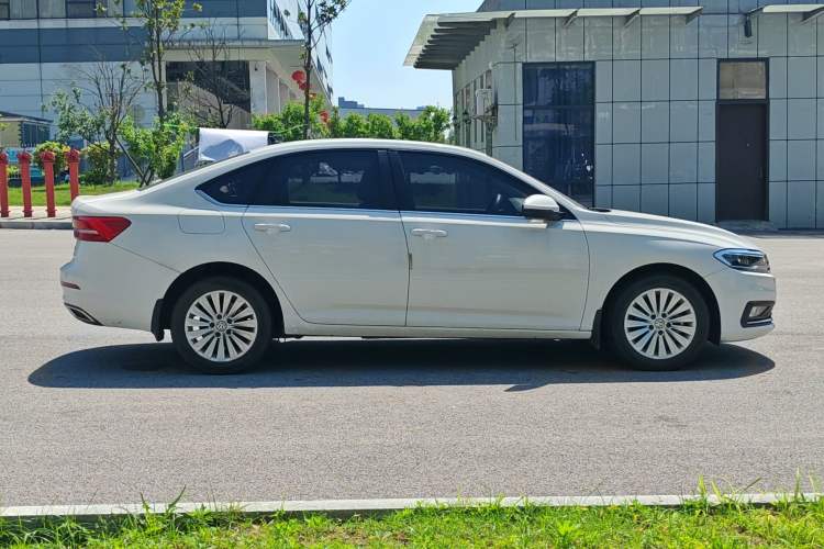 Used Volkswagen Lavida 2018 1.5L Manual Comfort Edition China V Standard Exterior 9