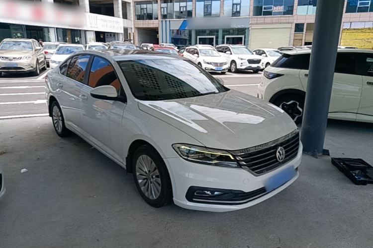 Used Volkswagen Lavida 2018 1.5L Automatic Comfort Edition China V Standard Front Right 45 Deg