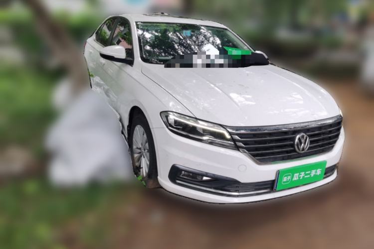 Used Volkswagen Lavida 2018 1.5L Manual Comfort Edition China V Standard Front Right 45 Deg