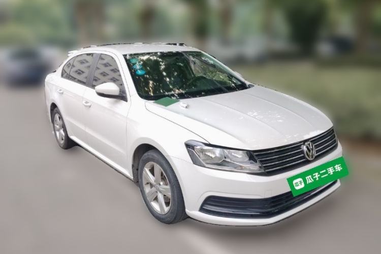 Used Volkswagen Lavida 2018 Classic 1.5L Manual Fashion Edition China VI Standard Front Right 45 Deg