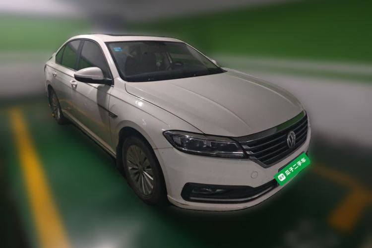 Used Volkswagen Lavida 2018 1.5L Automatic Comfort Edition China V Standard Front Right 45 Deg